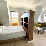 Premier Suites *