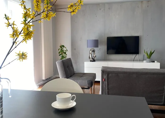 Premier Suites Apartment *