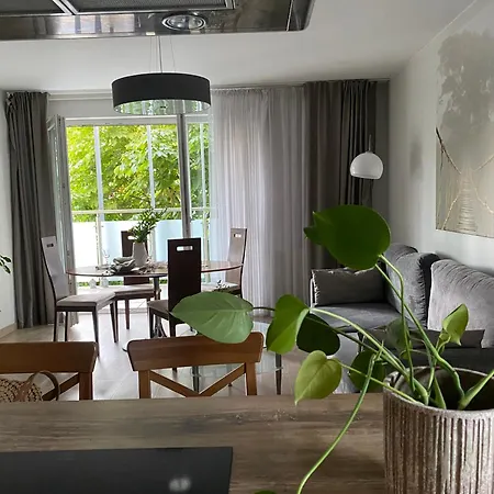 Апартаменти Premier Suites *